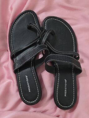 Predictions Black Crisscross Slide Sandals with Contrast Stitching